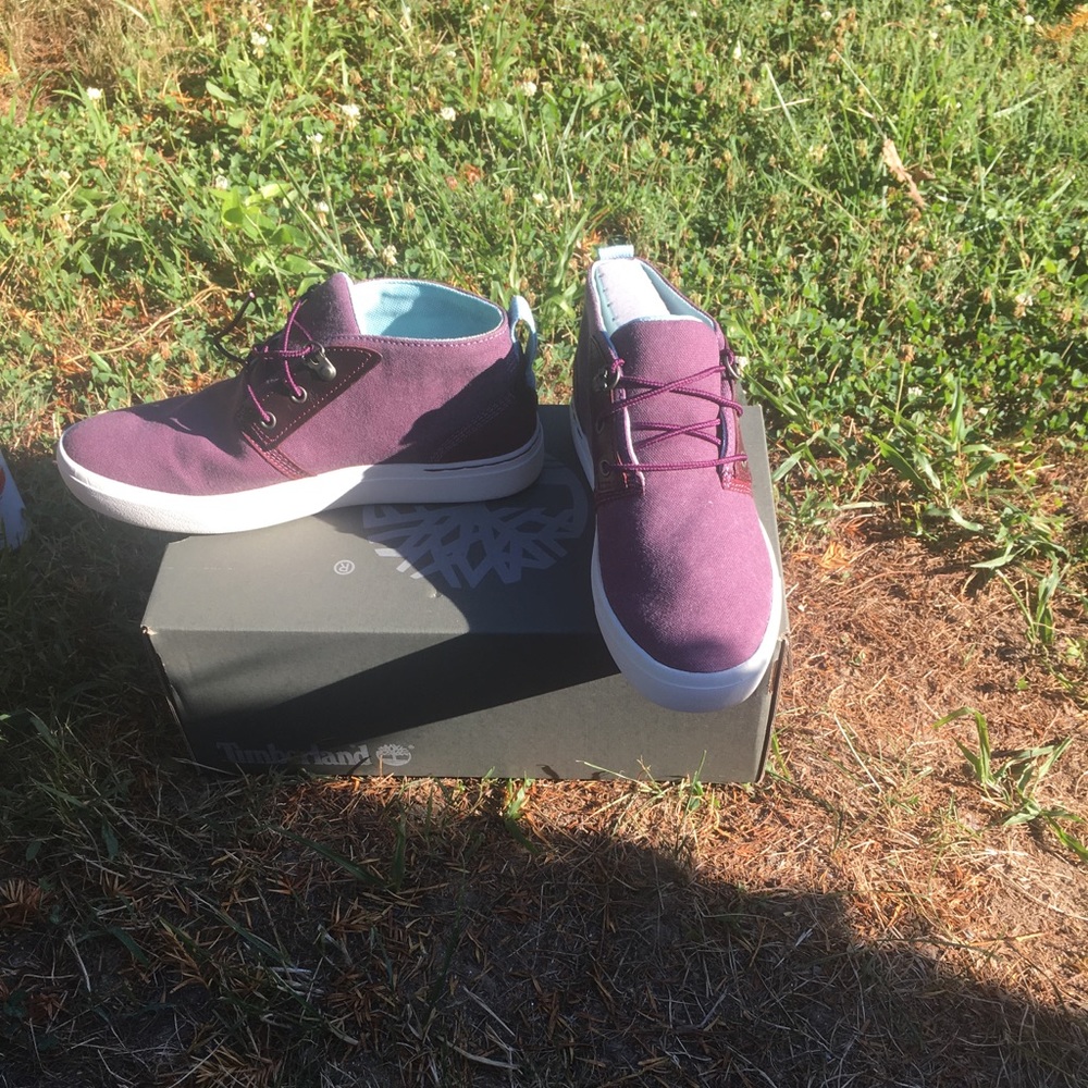 Brand new timberland sneakers